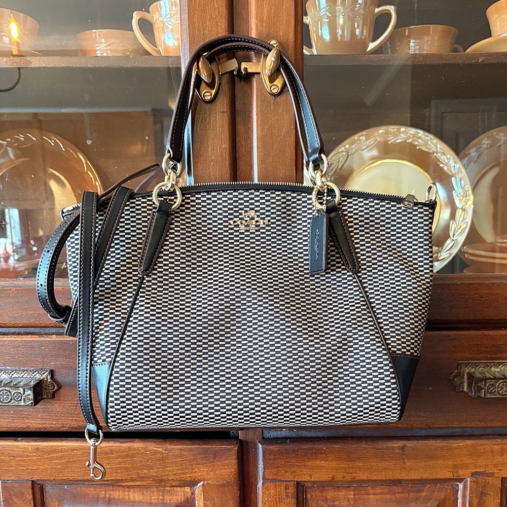 ♥️💖 Elegant COACH Bag Removable Crossbody Strap Brown Black Gold Hang Tag EUC